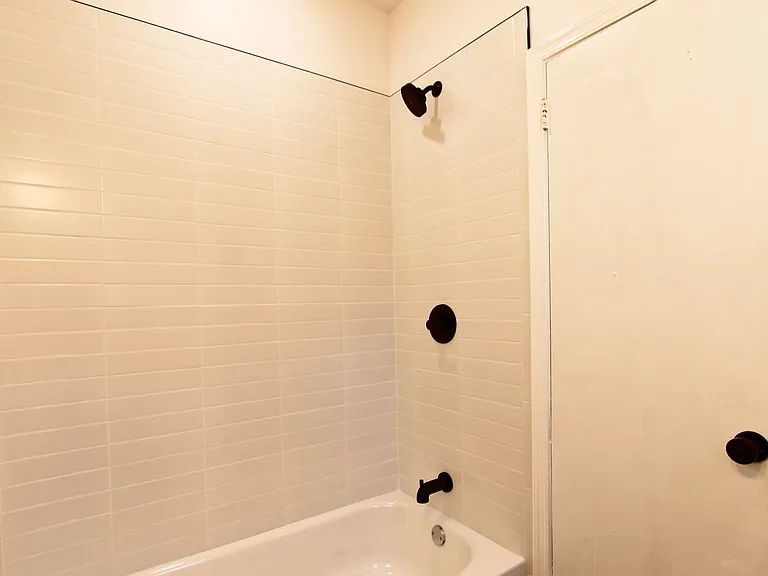 326 W Chelten Ave — Photo 22