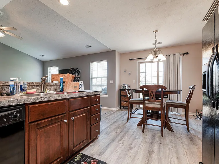 3813 Ridgetop Cir — Photo 9