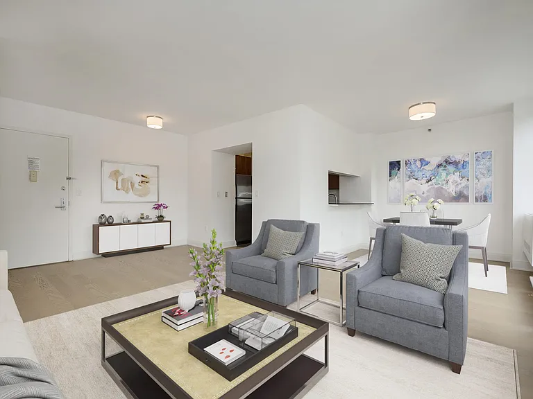 222 E 34th St #2222 — Photo 4
