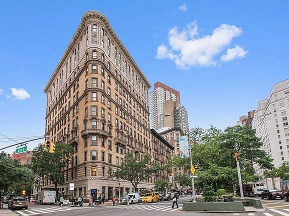 5th image of 154 W 70th St APT 11B