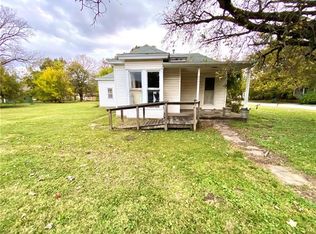 429 E Vernon St, Nevada, MO 64772