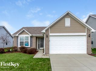 2240 Schoolmarm Dr, Greenfield, IN 46140