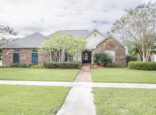 108 Catskill Ln, Youngsville, LA 70592
