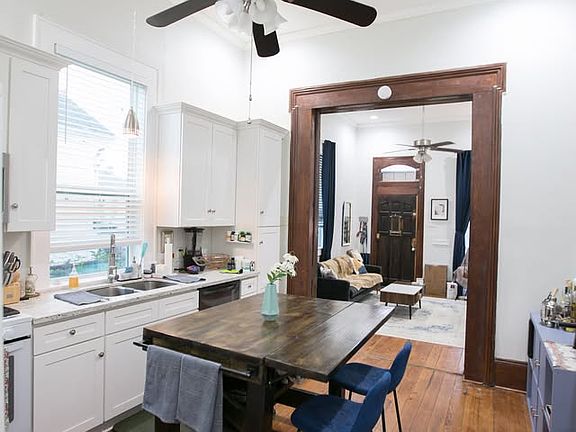 3rd image of 2409 Laharpe St #2409
