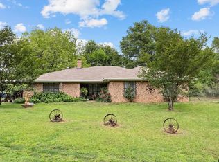 2015 County Road 2120, Crockett, TX 75835