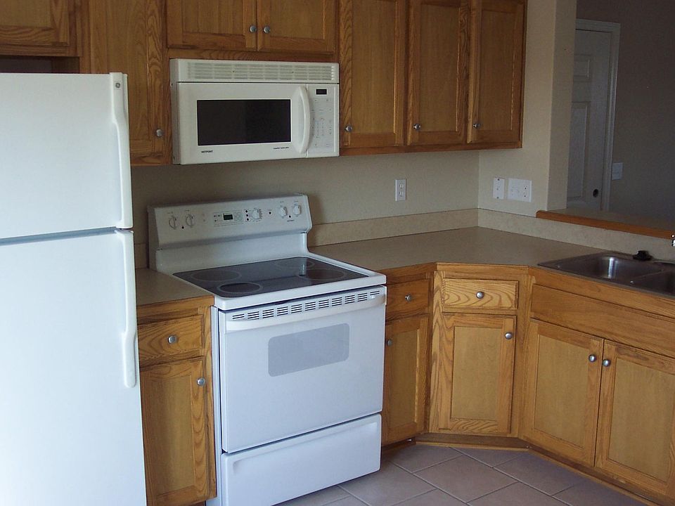 2nd image of 16016 Prairie Way