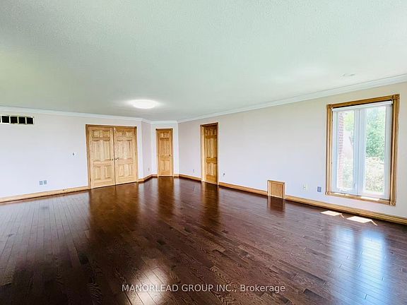 5th image of 42 Metropolitan Cres