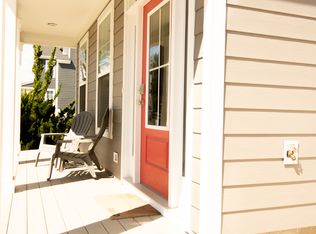 320 26th Half St, Virginia Beach, VA 23451