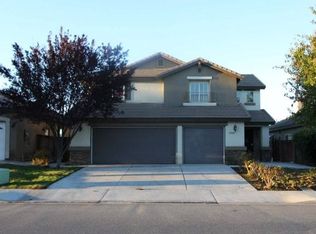 27483 Sierra Madre Dr, Murrieta, CA 92563