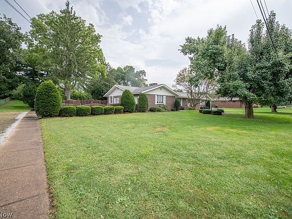 2nd image of 1779 Sunset Ln SE