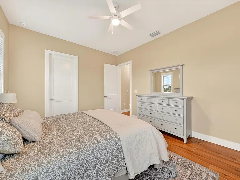 11257 NW 50th Ln — Photo 30