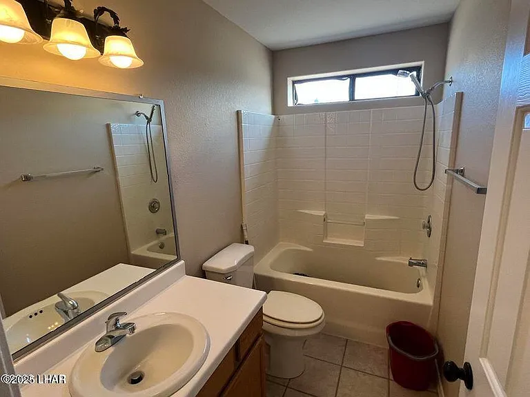 1990 Park Terrace Pl — Photo 5