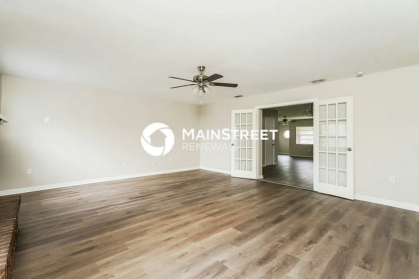 5313 Alpha Dr — Photo 4