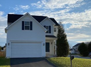 92 Hughs Rd, Charles Town, WV 25414