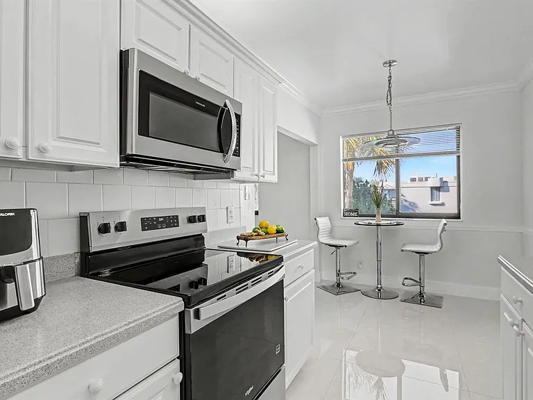 6328 Longboat Ln W #403 — Photo 5