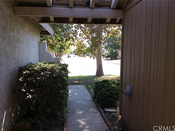 5th image of 25842 Harriet Ave