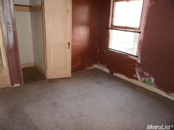 4th image of 3516 19th Ave
