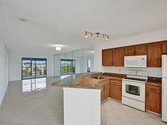 3rd image of 2215 Cypress Island Dr APT 603