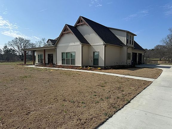 3rd image of 211 Harbor Ln