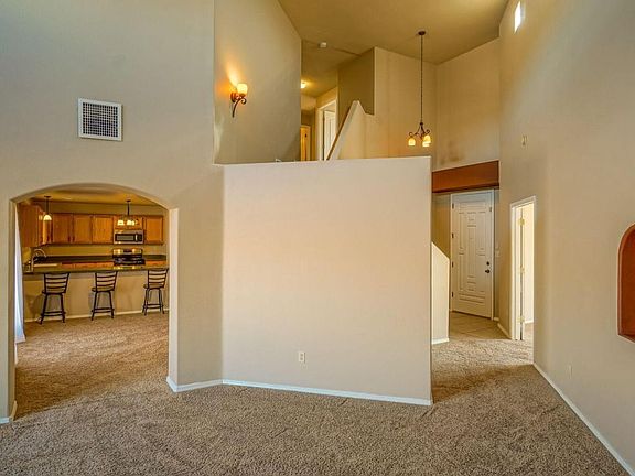 5th image of 8615 Animas Pl NW