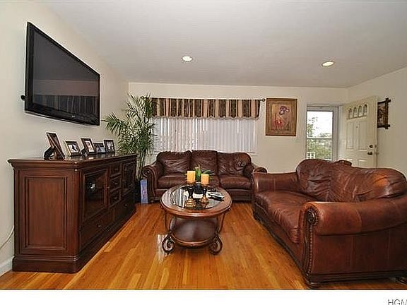 3rd image of 264 Hosmer Ave