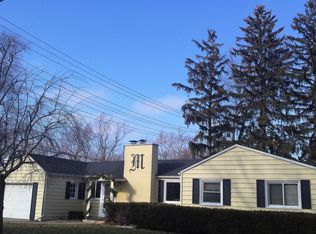 9 E Lynwood Blvd, Hillsdale, MI 49242