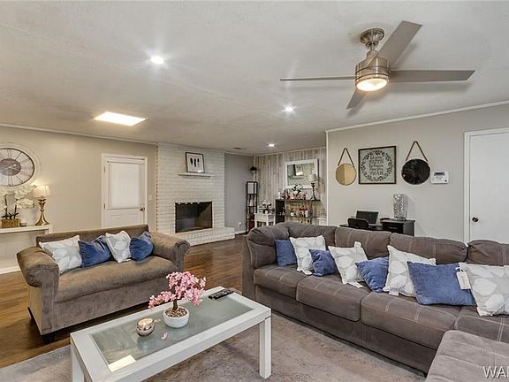 5th image of 2906 Green Grove Cir NE