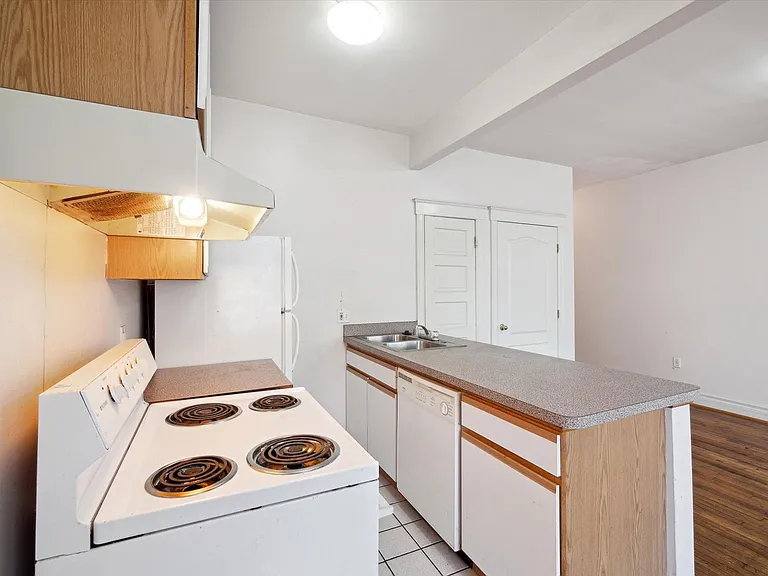 626 E. Ferry - FDR — Photo 13