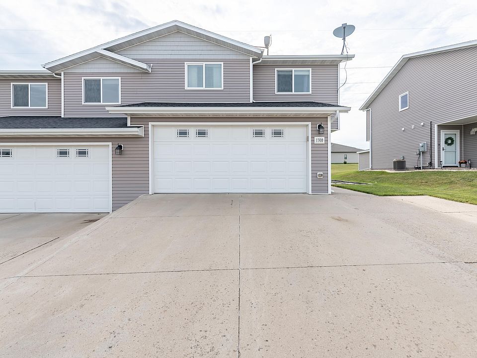 1st image of 1310 Sorrento Cir
