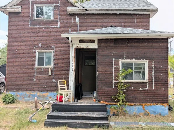 439 4th Street W, Shaunavon, SK S0N 2M0