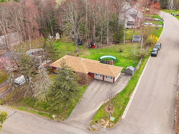 5th image of 393 McFadden Rd