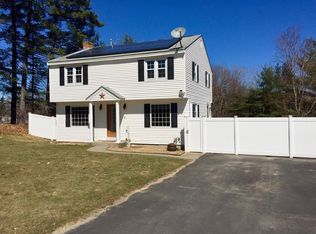 14 Jersey St, Pepperell, MA 01463