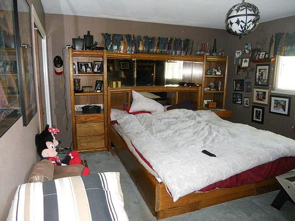 5th image of 3855 Gregory Ave