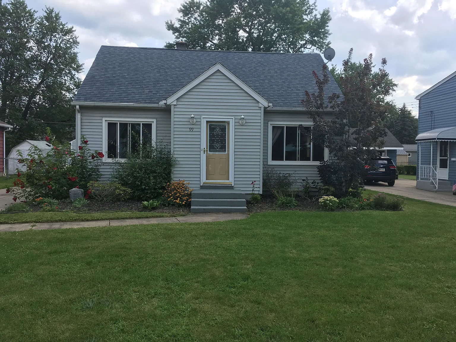 99 Arlington Pl photo 1