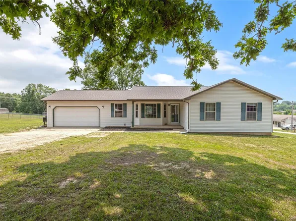 26100 Stereo Rd, Richland, MO 65556
