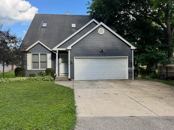 5710 Coronado Vis, Crystal Lake, IL 60014