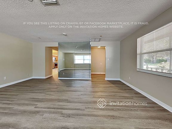 3rd image of 2283 Manor Ct