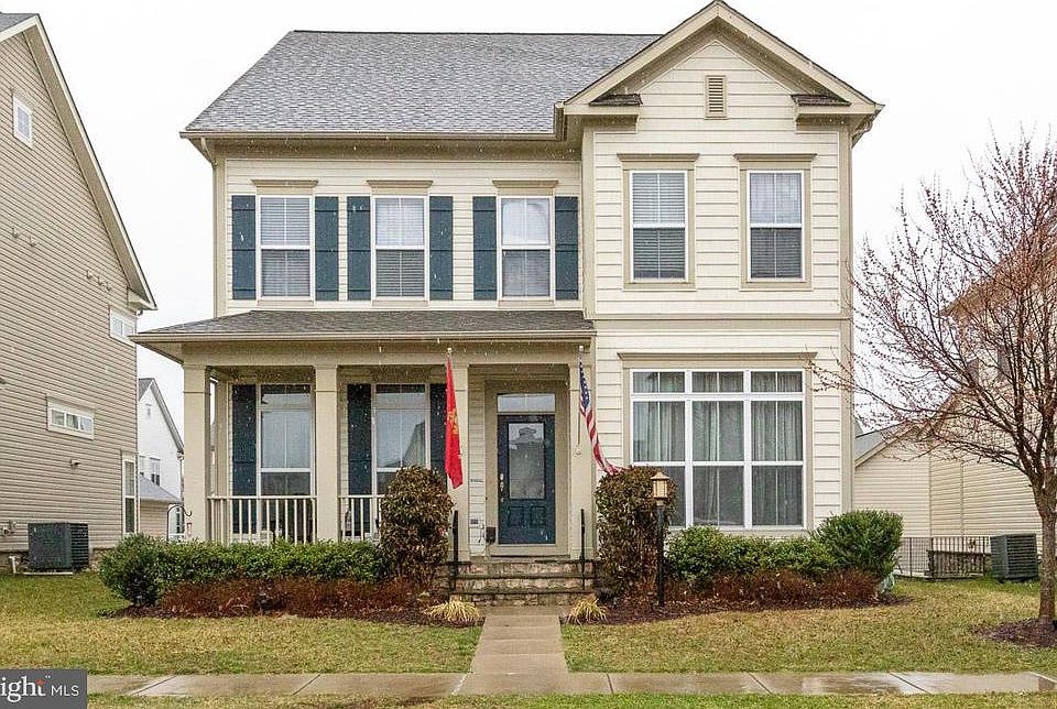 1st image of 23396 Gardenwalk Dr