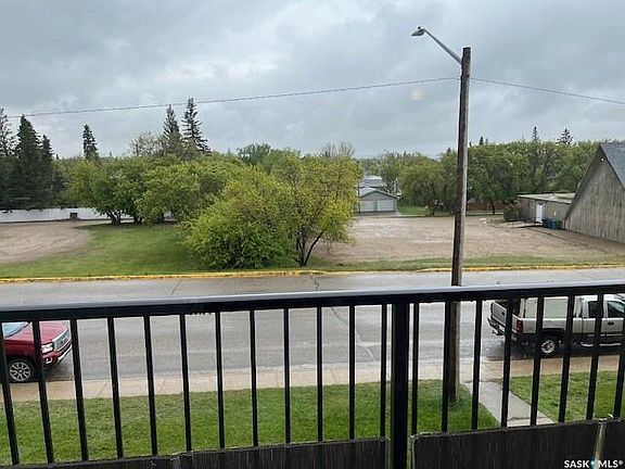 5th image of 319 8th AVENUE SW