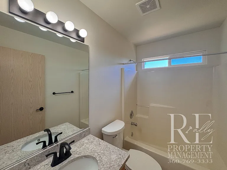7250 Valley Wood Pl NE — Photo 22