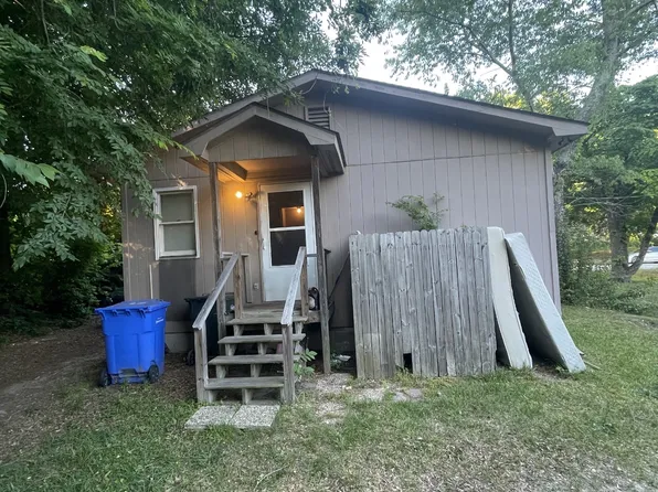 1507 Murchison Rd, Fayetteville, NC 28301