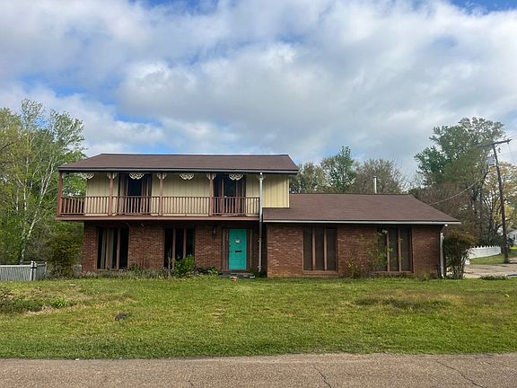 3rd image of 1002 North St