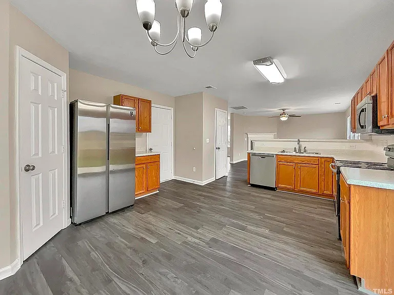 3360 Marshlane Way — Photo 3
