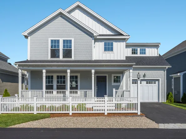 75 Cobblestone Circle, Mashpee, MA 02649
