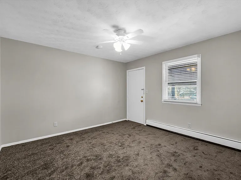 915 N Madison St — Photo 23