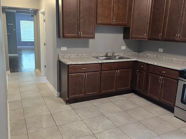 6140 S Rockwell St #2 — Photo 9