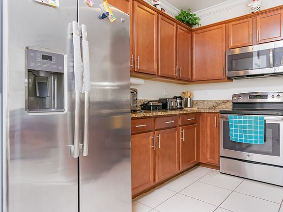 5th image of 11254 NW 88th Ter
