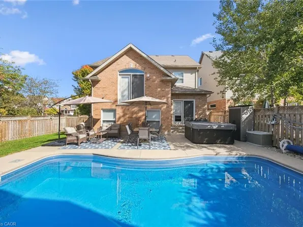 273 Carrington Dr, Guelph, ON N1G 5H3