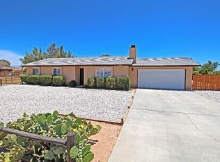 20987 Sitting Bull Rd, Apple Valley, CA 92308