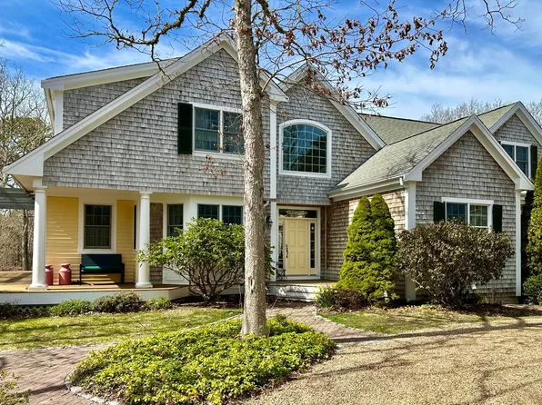 248 Pond Rd, West Tisbury, MA 02575